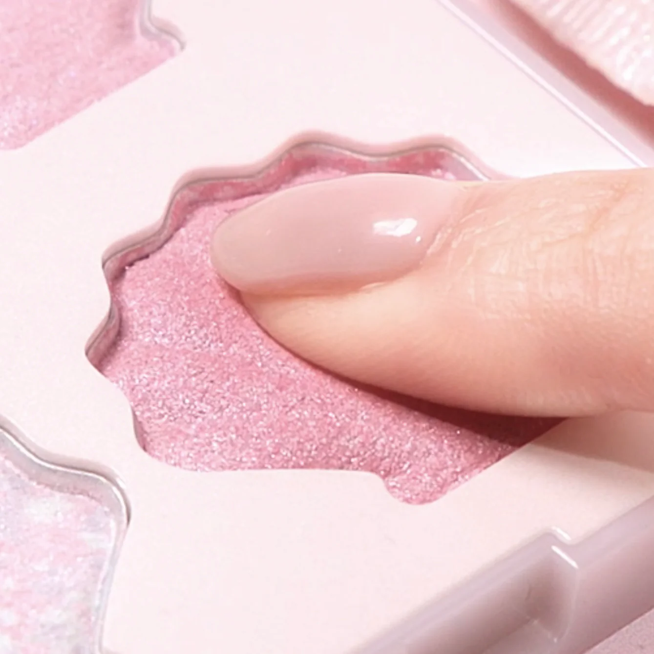 Shine Glowy Highlighter Palette #01 Twinkle Mermaid - Image 3